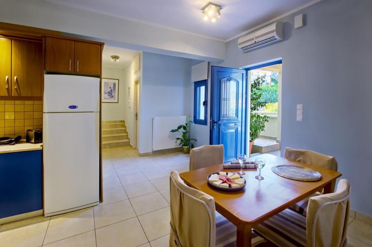 Seasight Living Apartment Plitra Exterior foto
