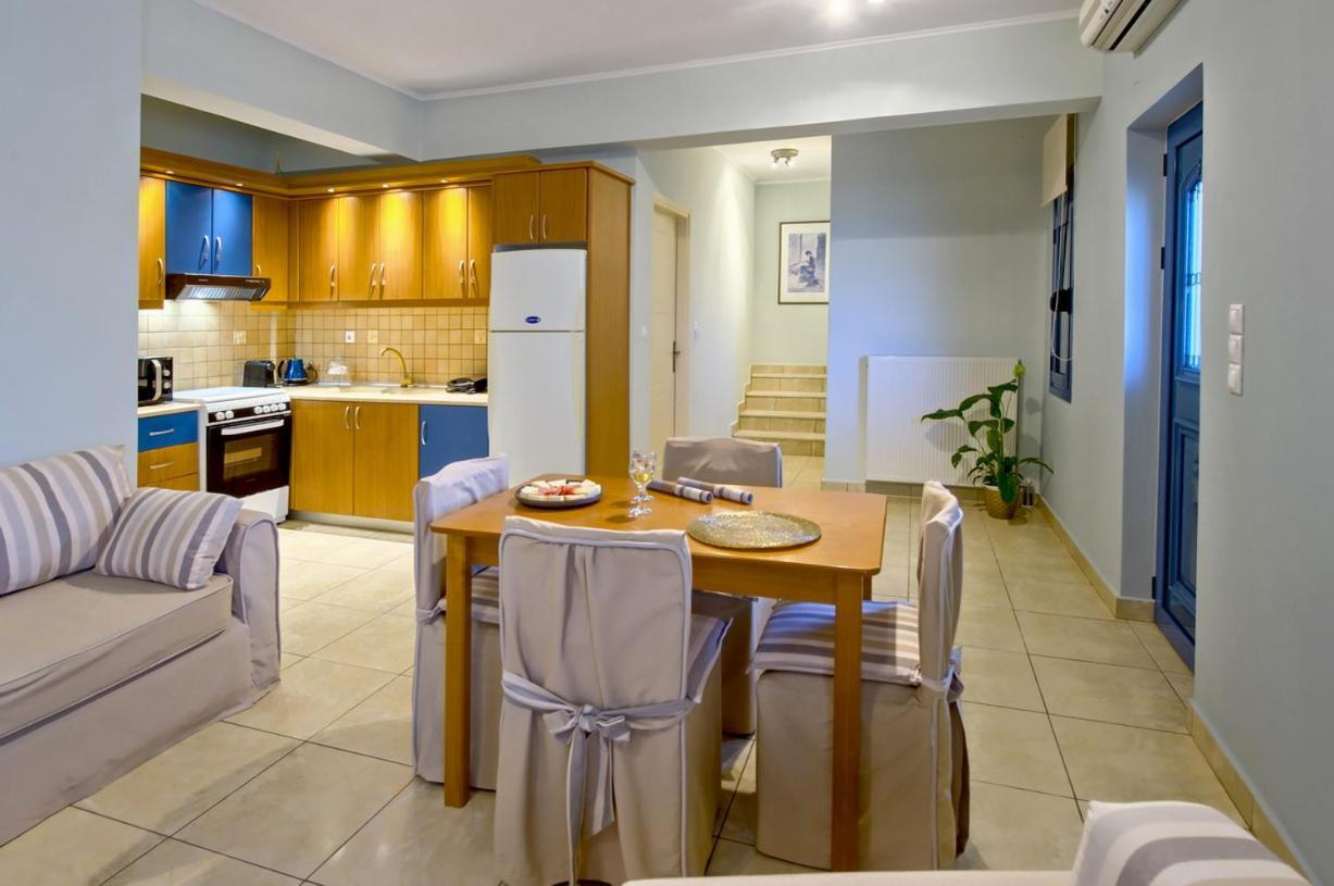 Seasight Living Apartment Plitra Exterior foto